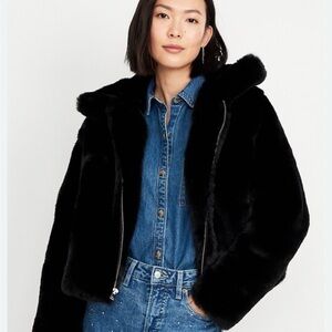 Old Navy Women's Black Teddy Jacket